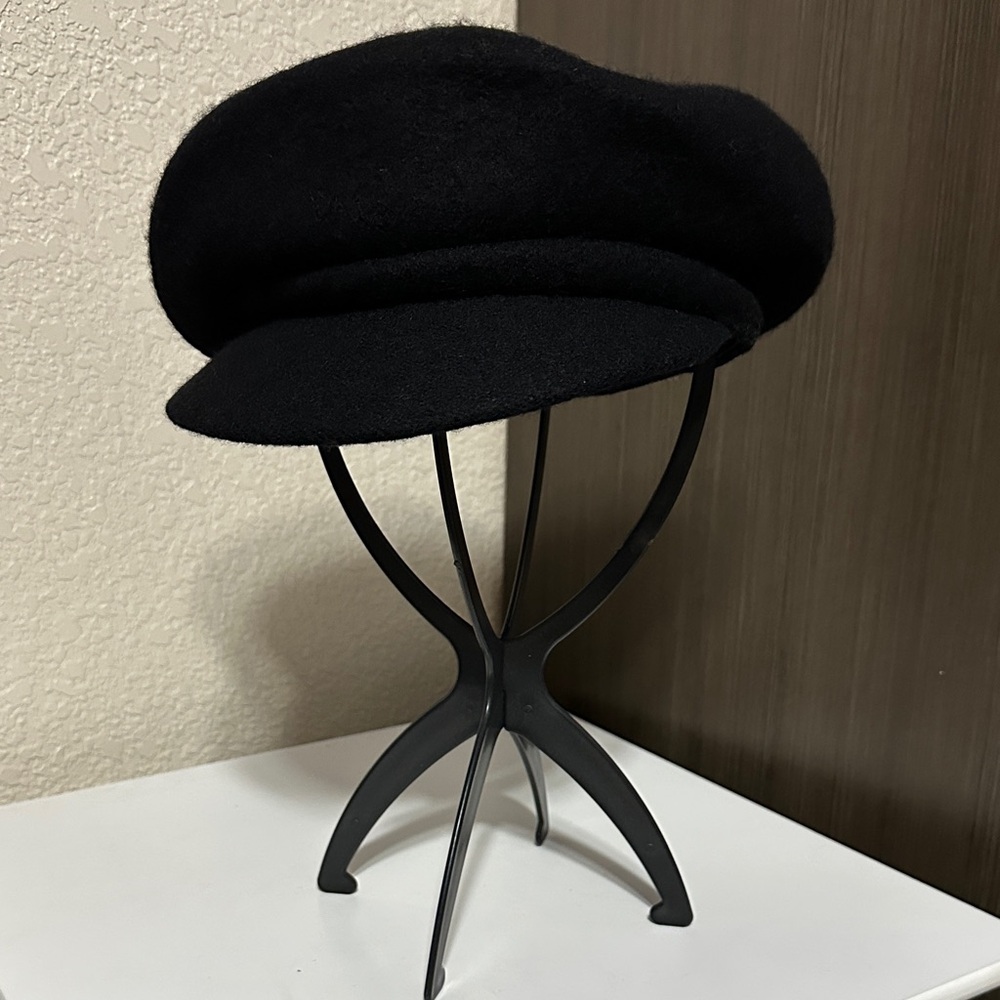 Classic Black Newsboy Cap